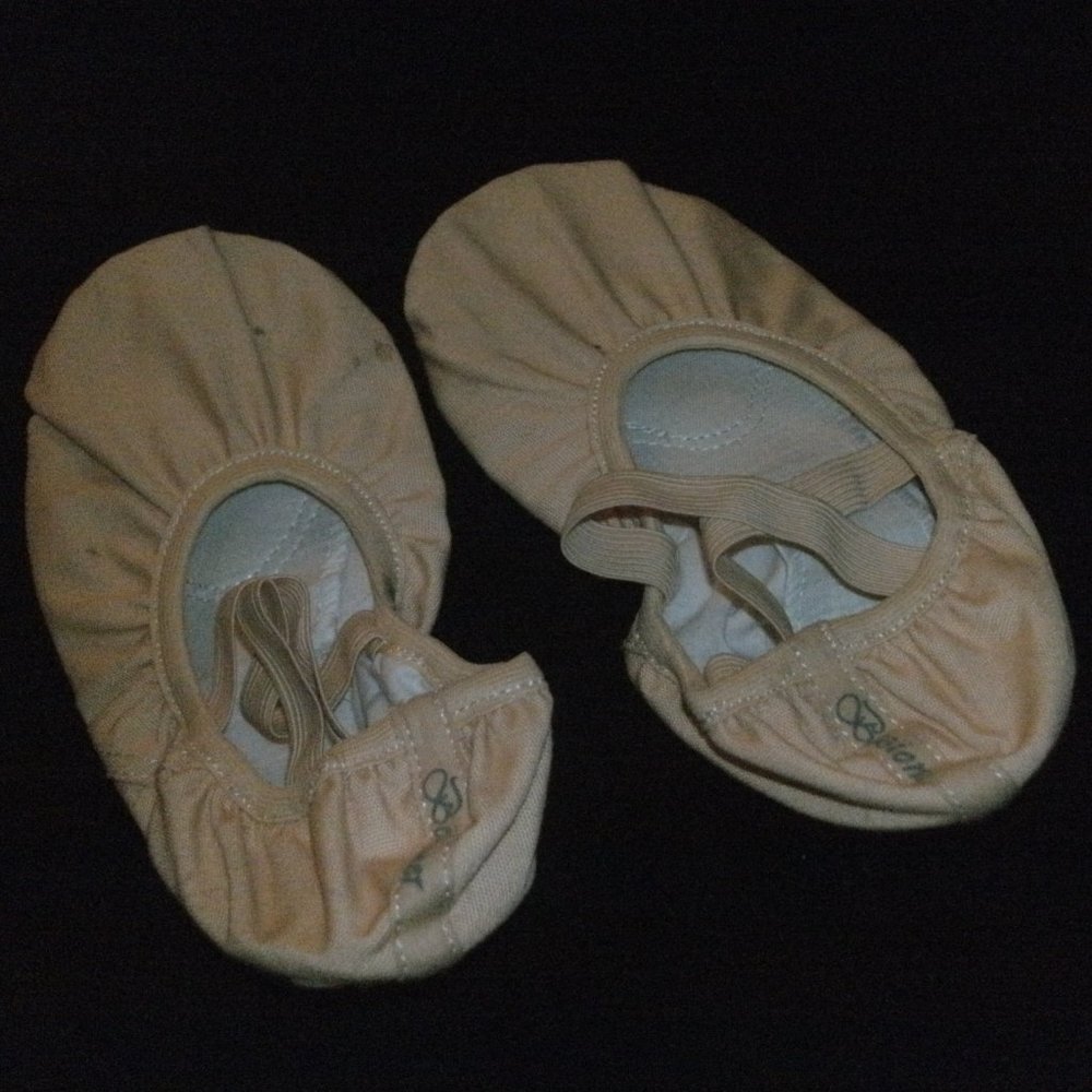 Bezioner Pink Ballet Dance Slipper Split-Sole Canvas Shoes girls size 3